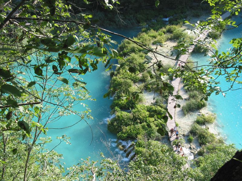 012plitvice.jpg (185799 Byte)