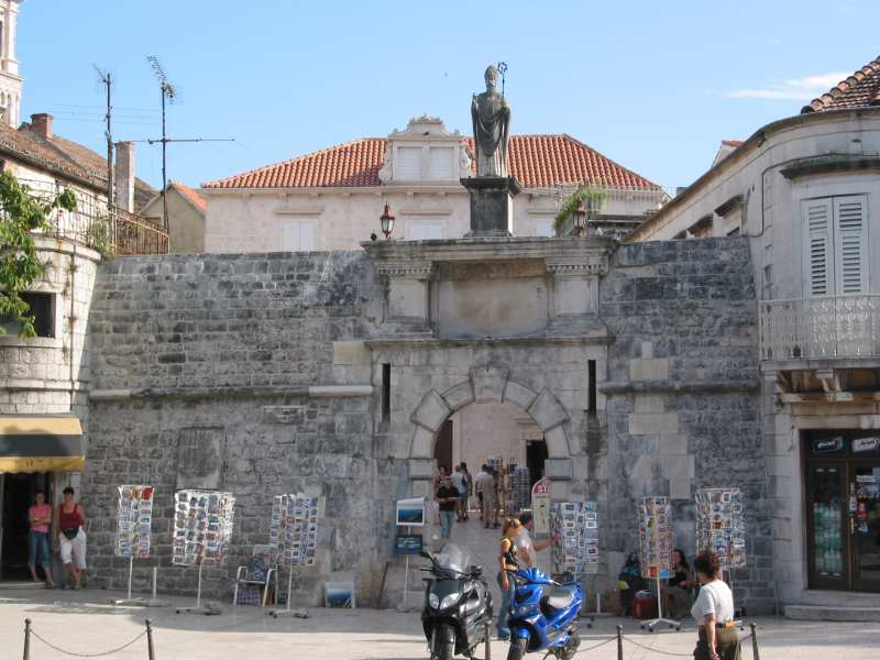 003trogir.jpg (67437 Byte)