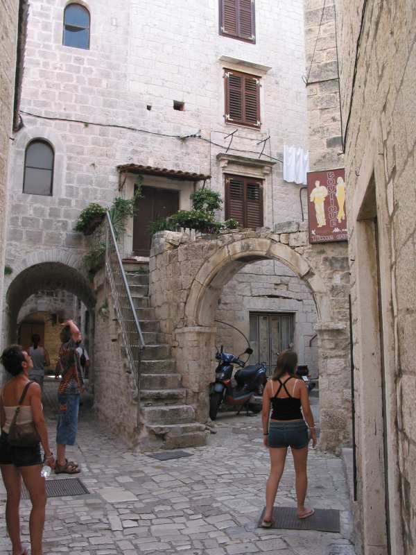 004trogir.jpg (71346 Byte)