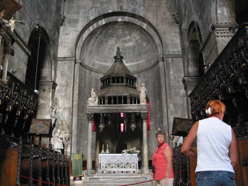 011trogir.jpg (71693 Byte)